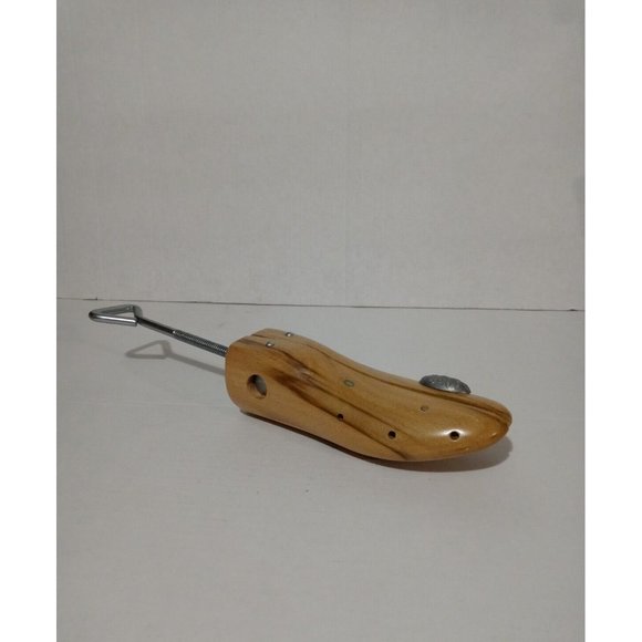 MoneysWorth & Best Professional  Shoe Stretcher  Men's  Med  Shoe Size 8.5-10 - Picture 1 of 11